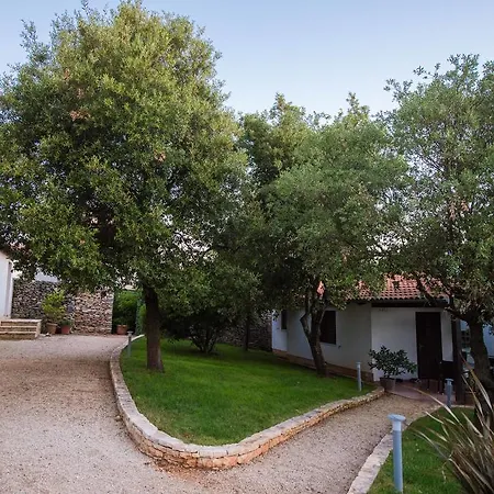 Garden Istra Kavran