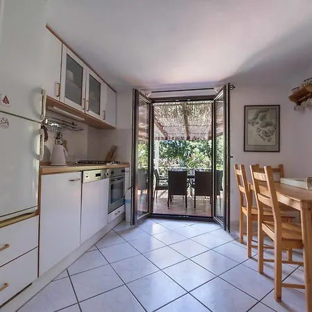 Garden Istra Σπίτι διακοπών Kavran